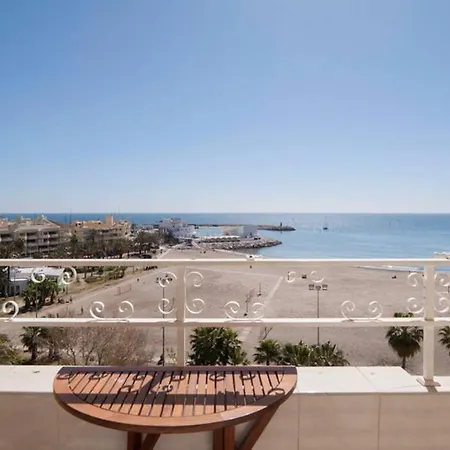 Lejlighed 021 - Wonderful Beachfront With Stunning Sea Views