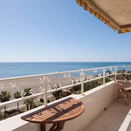 Lejlighed 021 - Wonderful Beachfront With Stunning Sea Views *